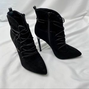 JACOBIES Black Lace-up Wind Suede Bootie